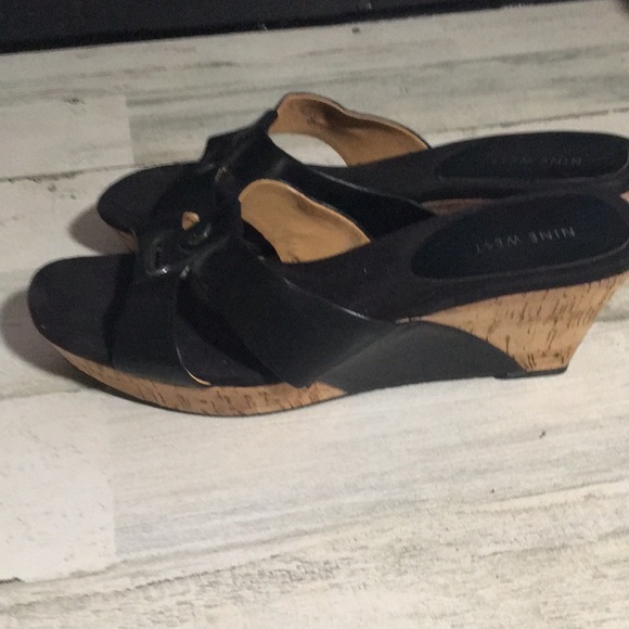 Nine West woman’s black leather cork look wedge open toed sandal size 9.5 - Picture 2 of 6